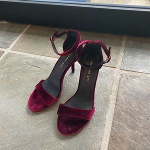 Madden Girl Velvet Heels 8.5
